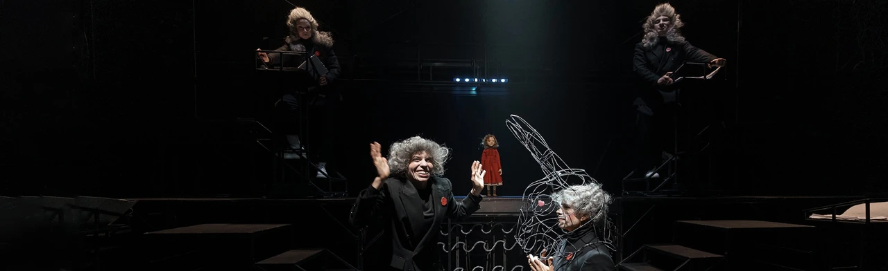 Постер Алиса в стране чудес в Санкт-Петербурге