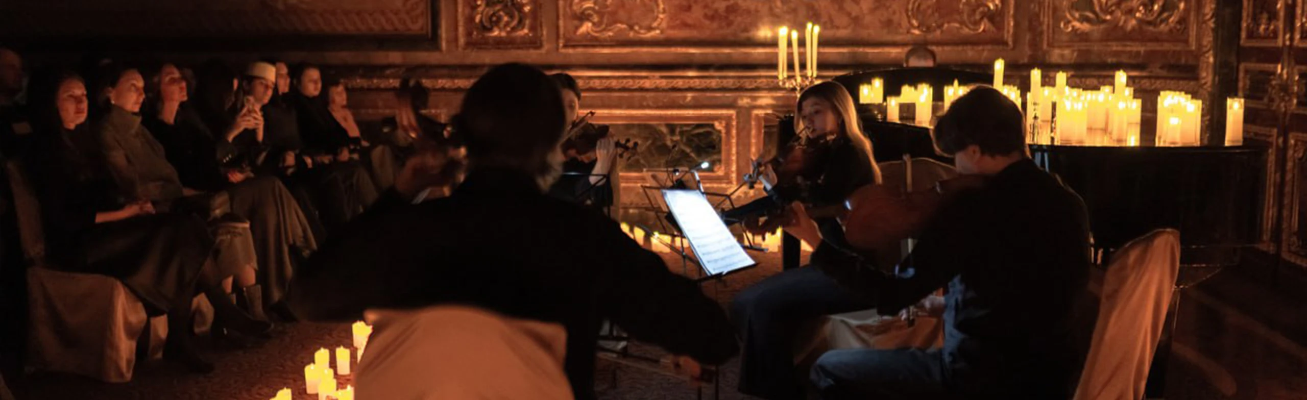 Постер МАГИЯ СВЕЧЕЙ. «Золотой век Голливуда» в Санкт-Петербурге