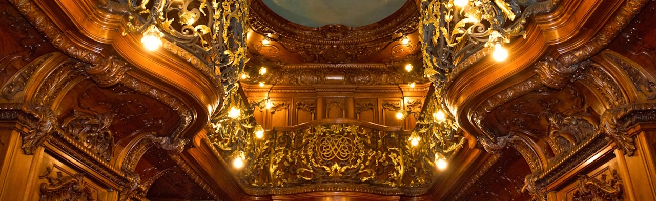 Постер Особняк Половцова: роскошь и тайны за закрытой дверью в Санкт-Петербурге