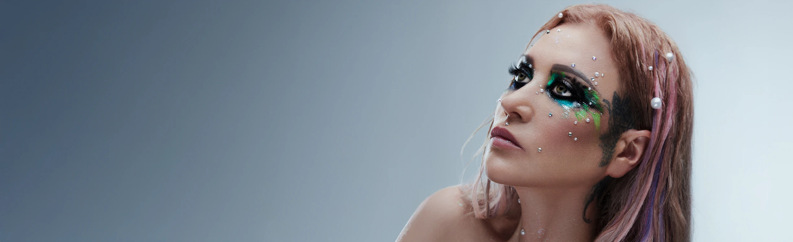 Постер Линда в Санкт-Петербурге