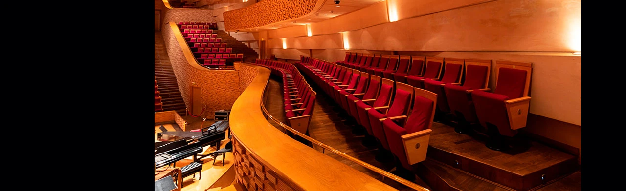 Постер Концерт солистов Академии молодых оперных певцов Мариинского театра в Санкт-Петербурге