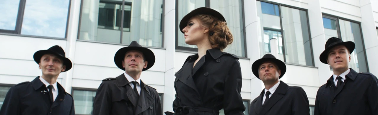 Постер Elena et les garçons в Санкт-Петербурге