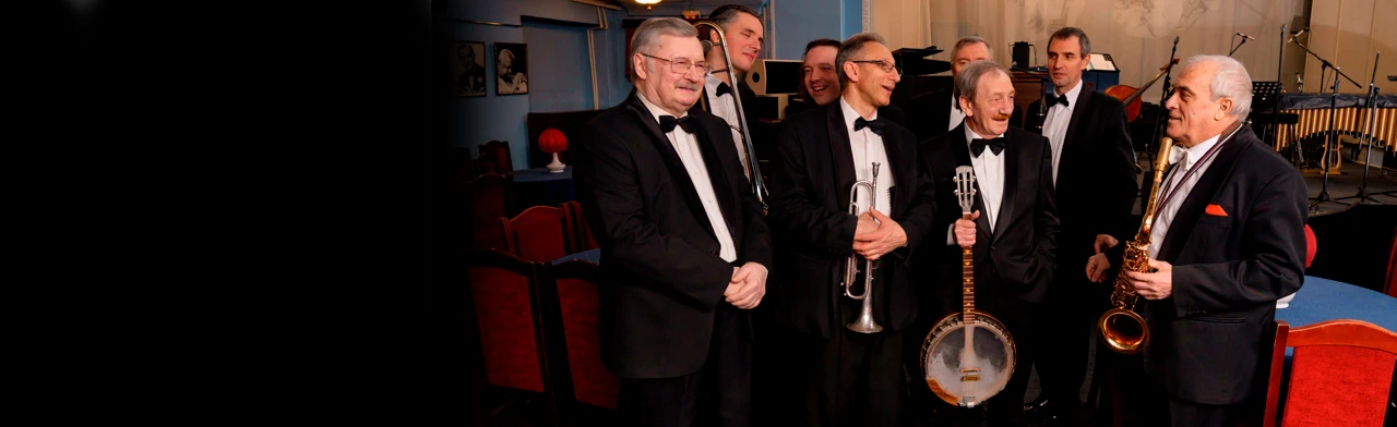 Постер Парад на улице Бурбонов в Санкт-Петербурге