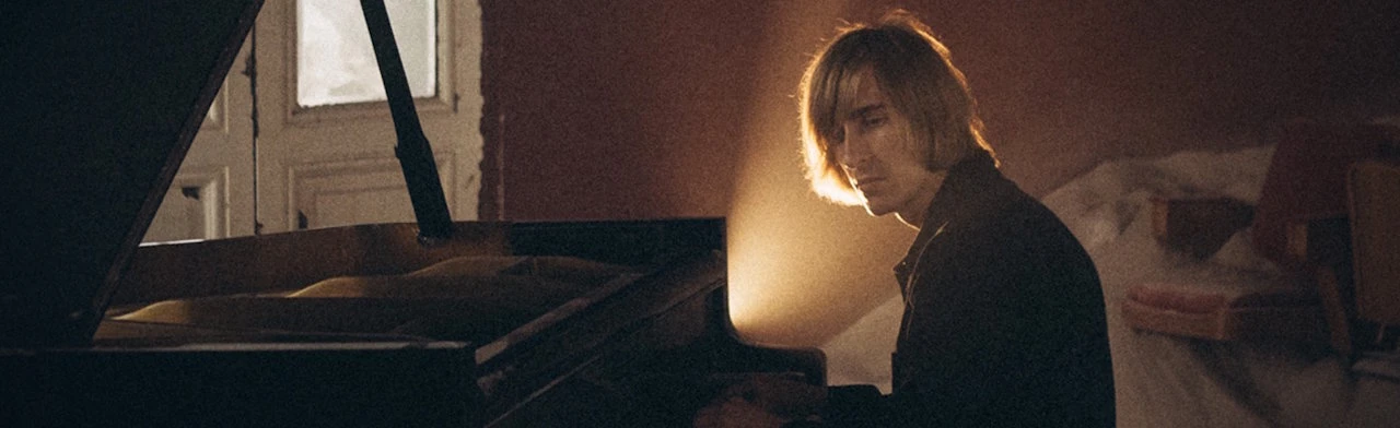 Постер COLDPLAY: фортепианные каверы в исполнении Игоря Старкова в Санкт-Петербурге