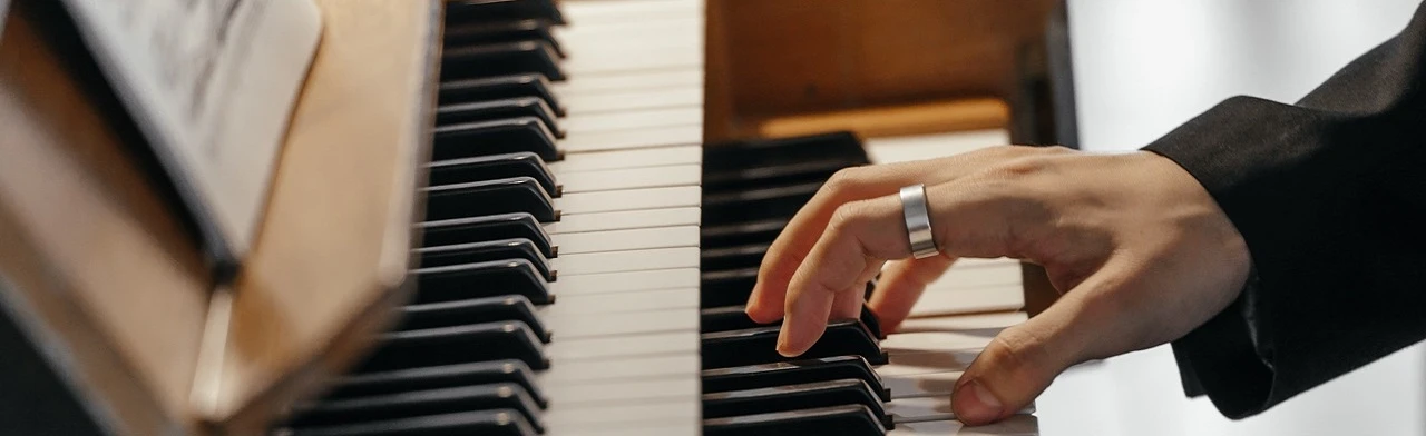 Постер И веет таинством прекрасным... в Ульяновске