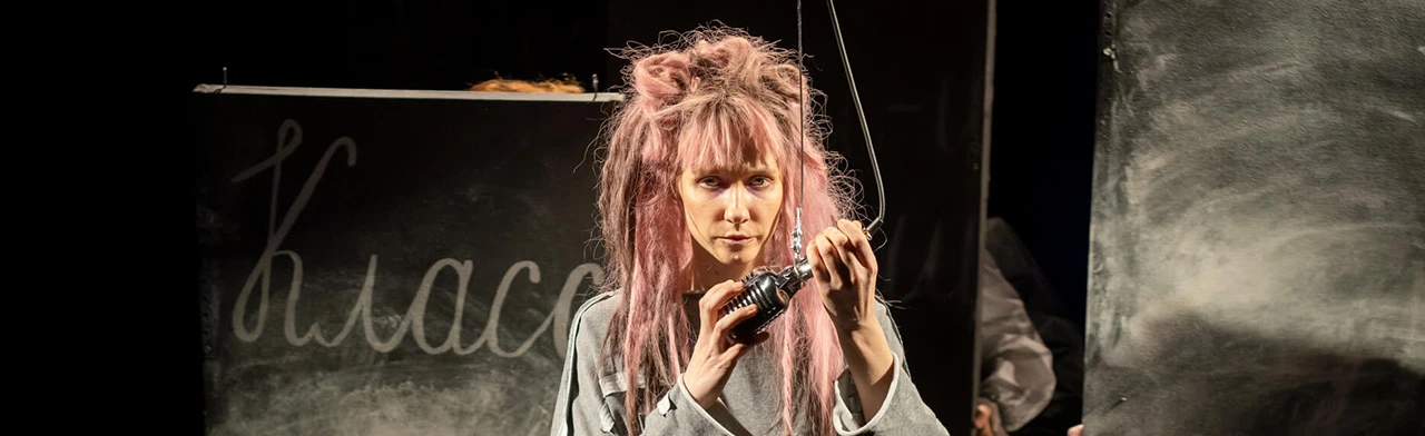 Постер Пушкин в кедах в Воронеже