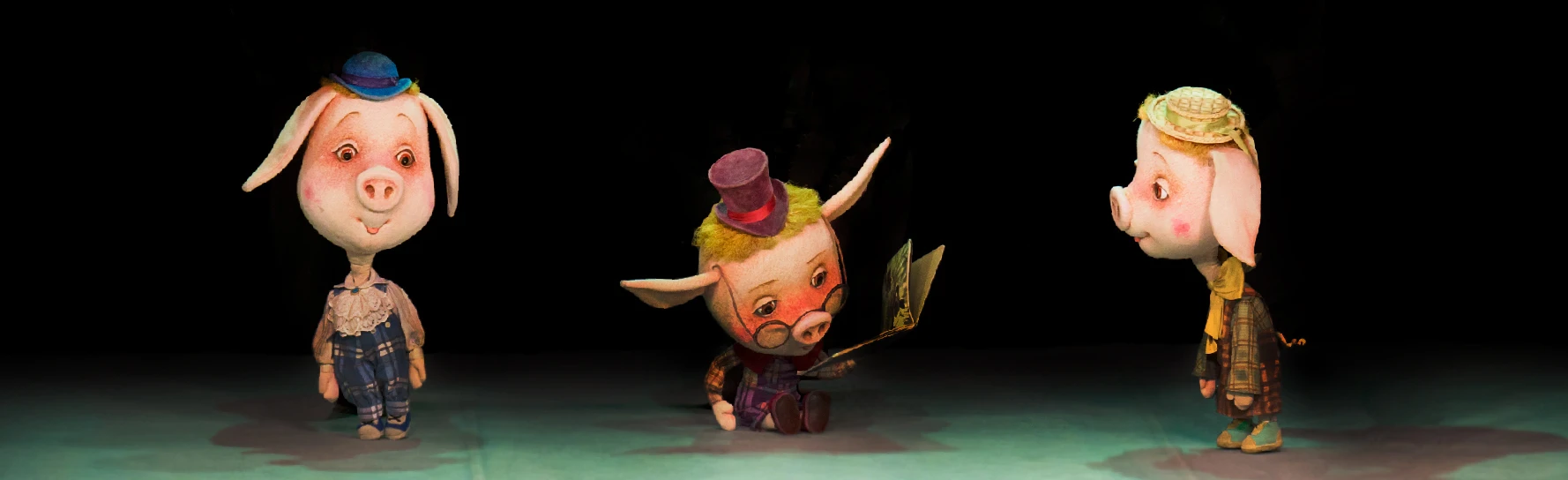 Постер Три поросенка и Черный волк в Воронеже