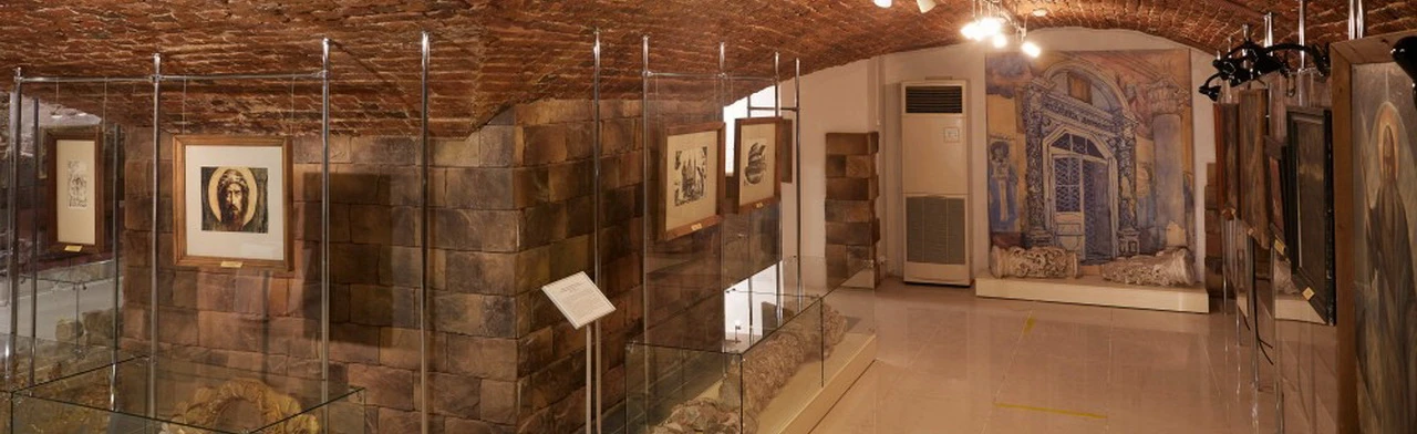 Постер Под Благодатным Покровом. Экскурсия по галерее в Ярославле