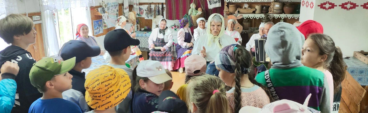 Постер Мир удмуртской культуры. Фольклорная программа в Ижевске