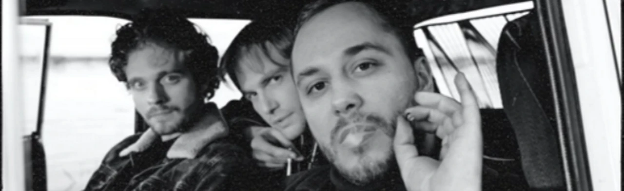 Постер Стоунд в Москве