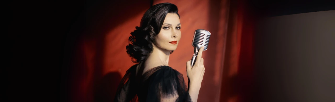 Постер Александра Урсуляк в Москве