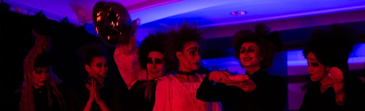 Постер Сказка о царе Салтане. Готическая история в Москве