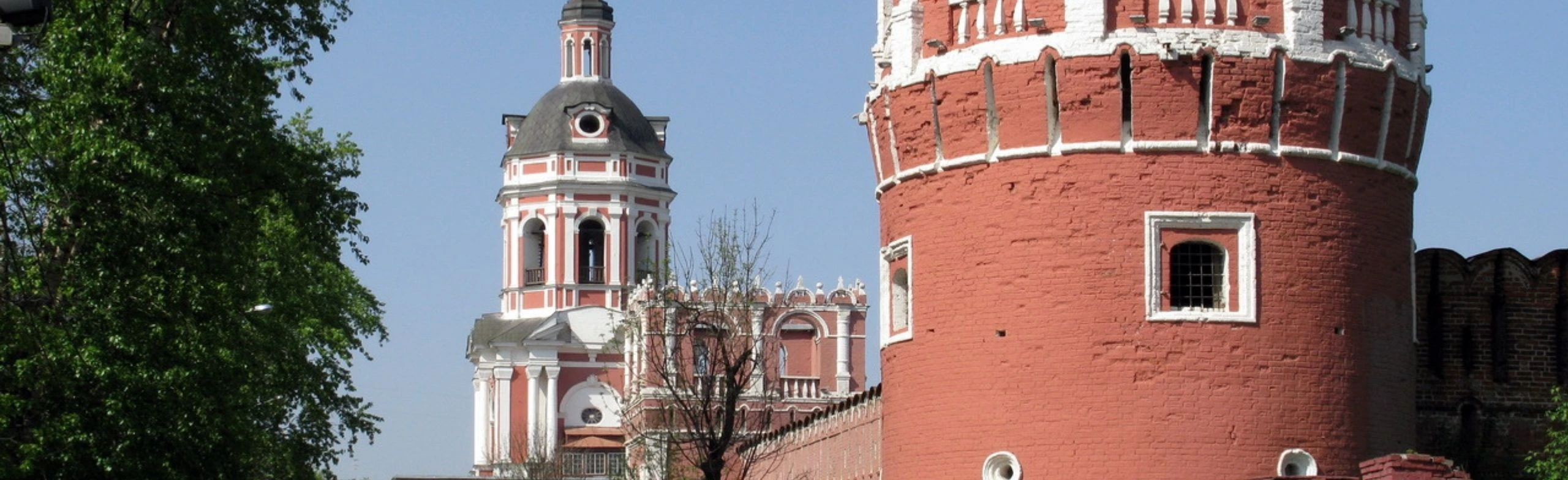 Постер Древняя обитель: экскурсия по территории Донского монастыря в Москве