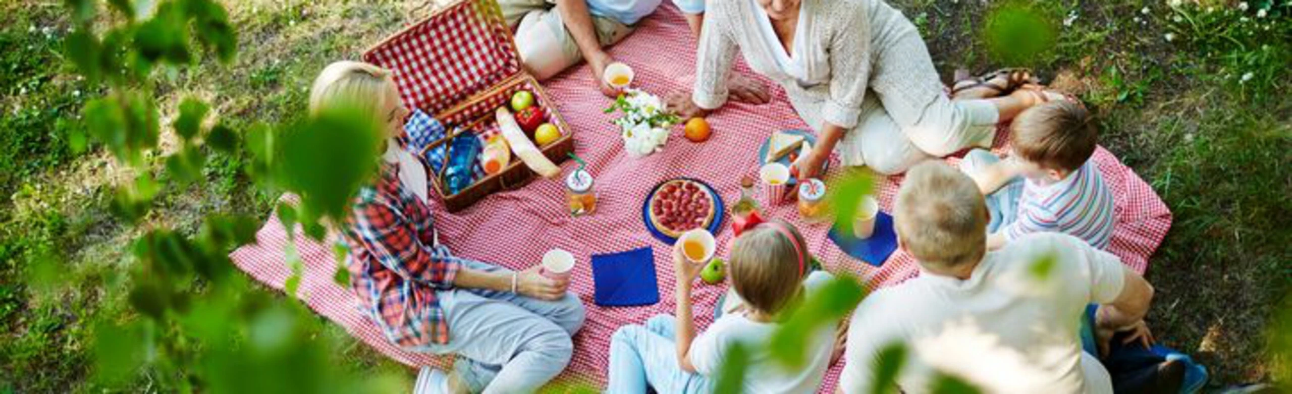 Постер Достояние предков: семейные обычаи и нравы. Познавательная программа в Ростове-на-Дону