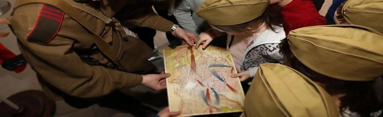 Постер Время героев. Квест в Саратове