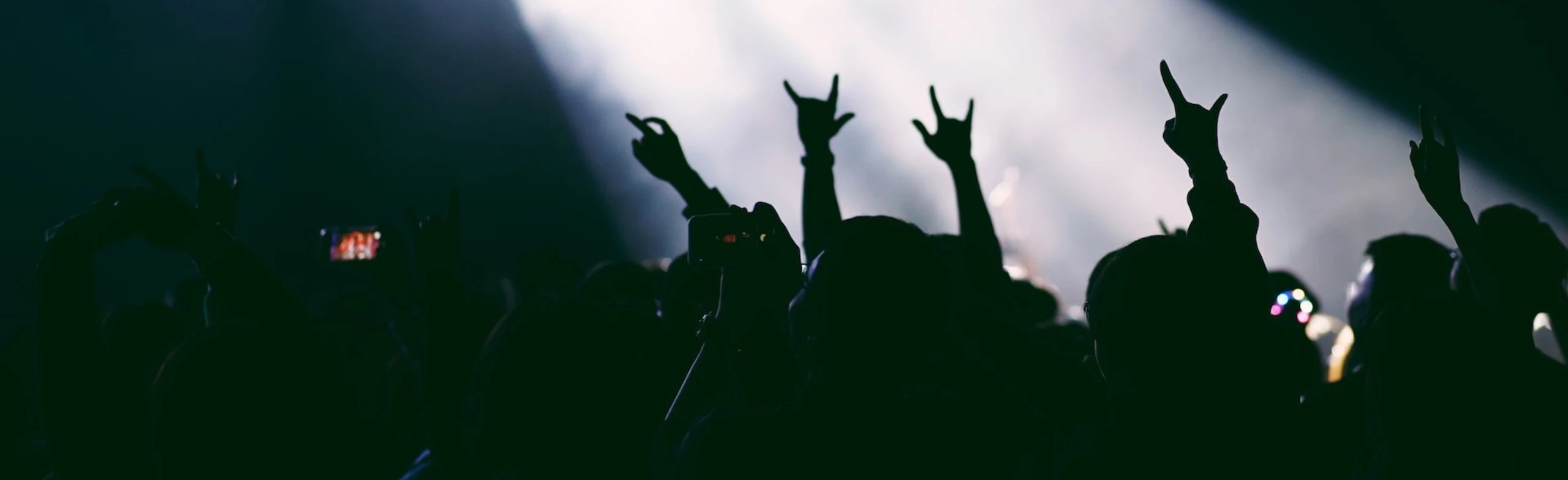 Постер ATOMIC CELLOS. МИРОВЫЕ РОК-ХИТЫ НА ВИОЛОНЧЕЛЯХ ПРИ СВЕЧАХ в Санкт-Петербурге